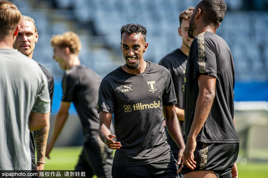 东非传奇萨马塔加盟法甲勒阿弗尔，书写坦桑尼亚足球新篇章